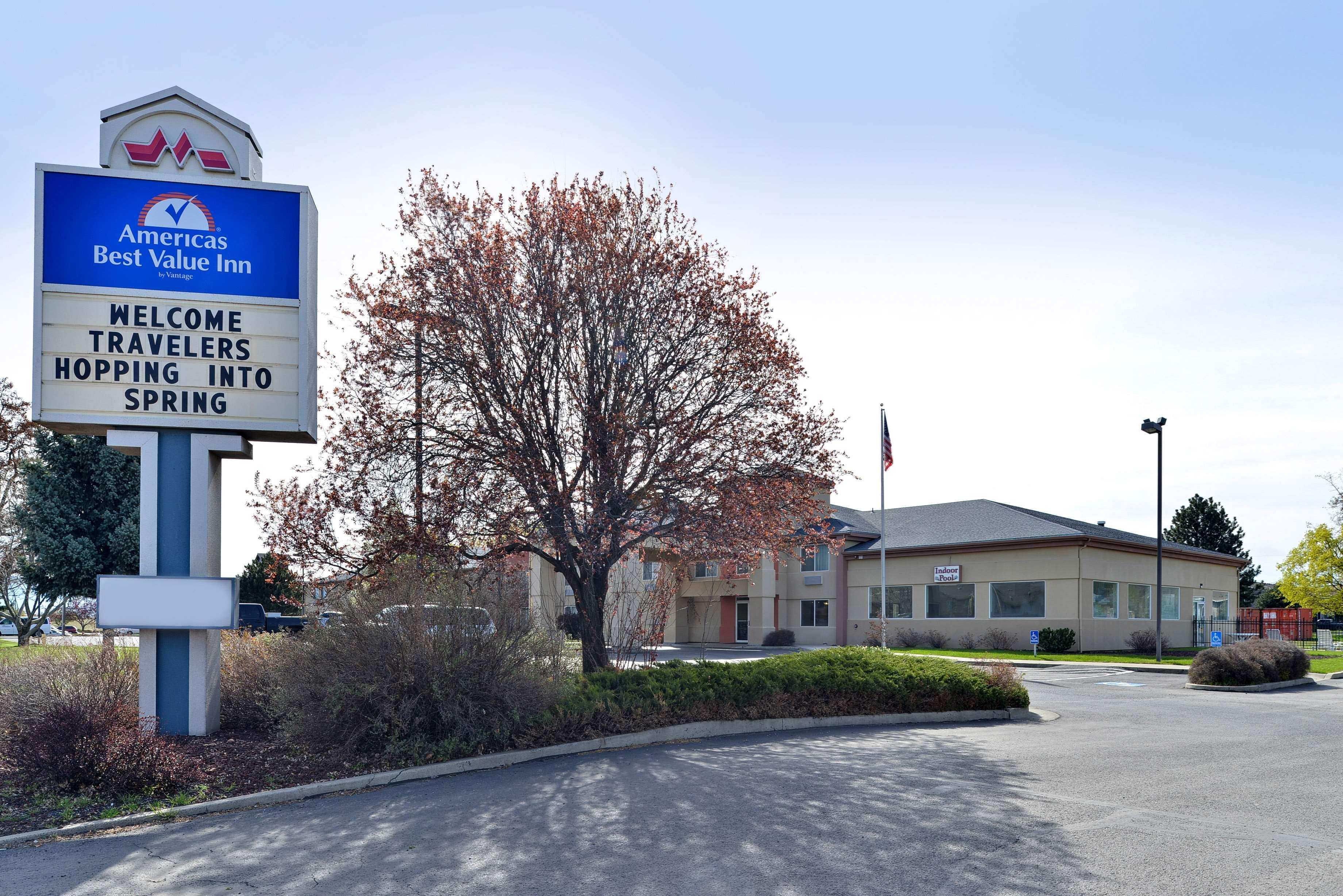 Americas Best Value Sandman Inn La Grande Exteriör bild